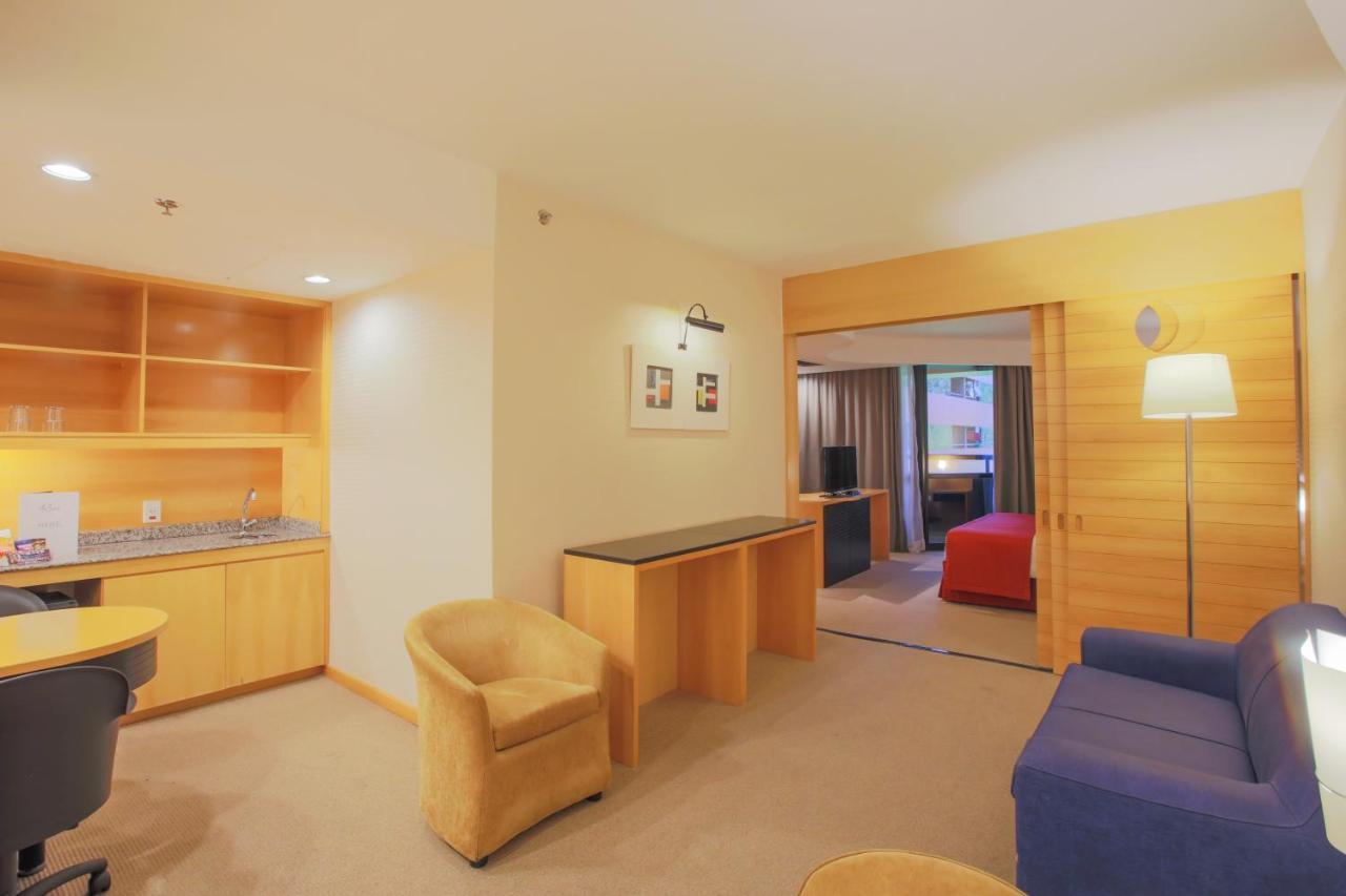 Отель Golden Tulip Brasilia Alvorada Экстерьер фото