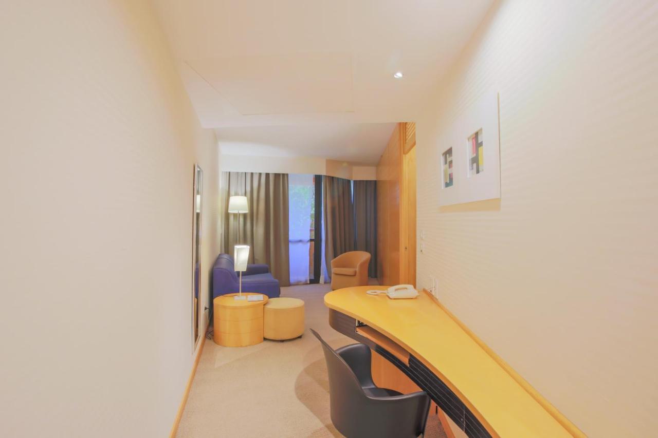 Отель Golden Tulip Brasilia Alvorada Экстерьер фото