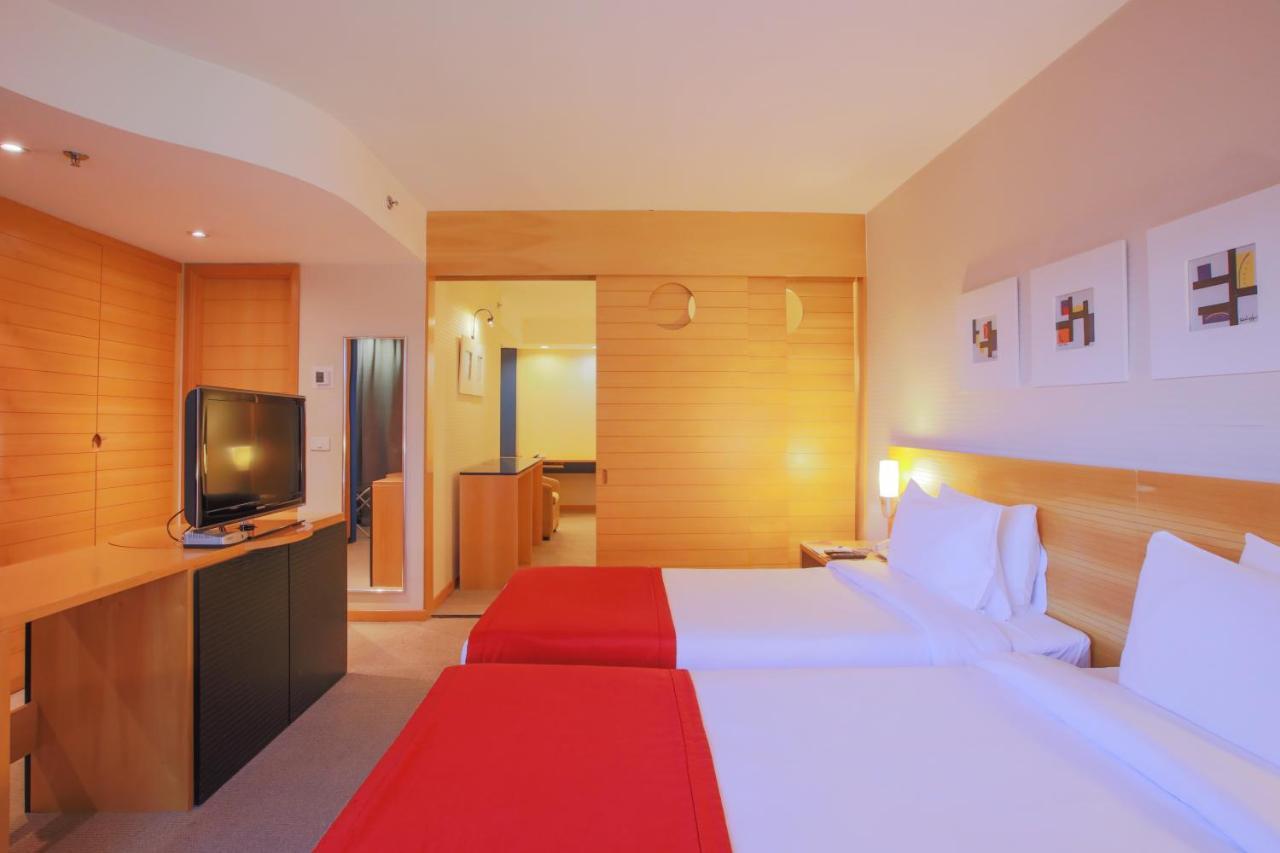 Отель Golden Tulip Brasilia Alvorada Экстерьер фото