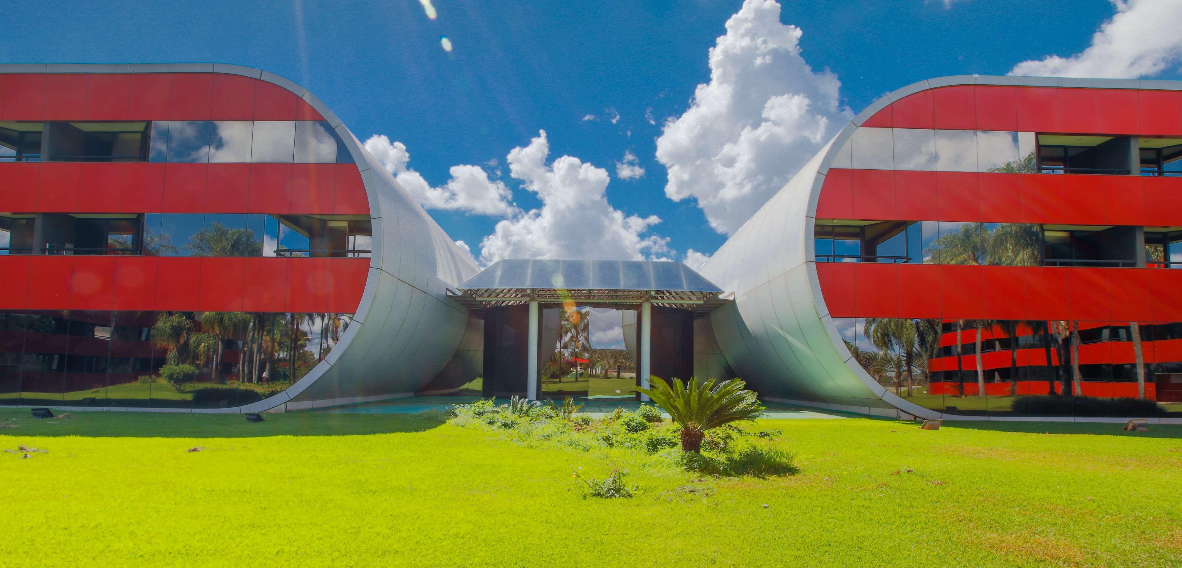 Отель Golden Tulip Brasilia Alvorada Экстерьер фото