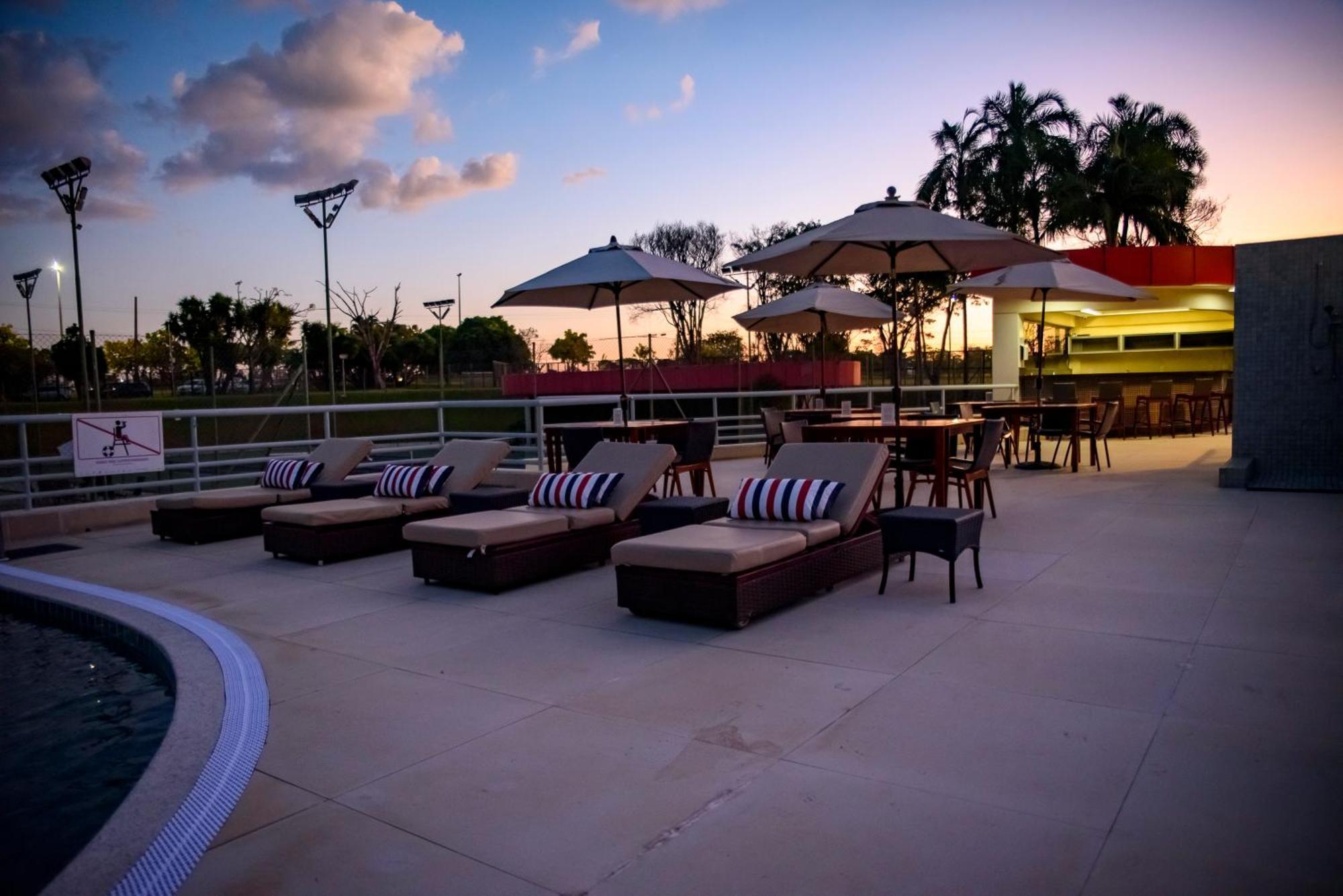 Отель Golden Tulip Brasilia Alvorada Экстерьер фото